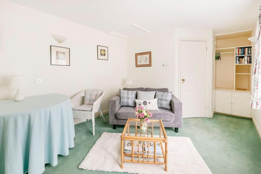 Highfield Lodge ترينج المظهر الخارجي الصورة